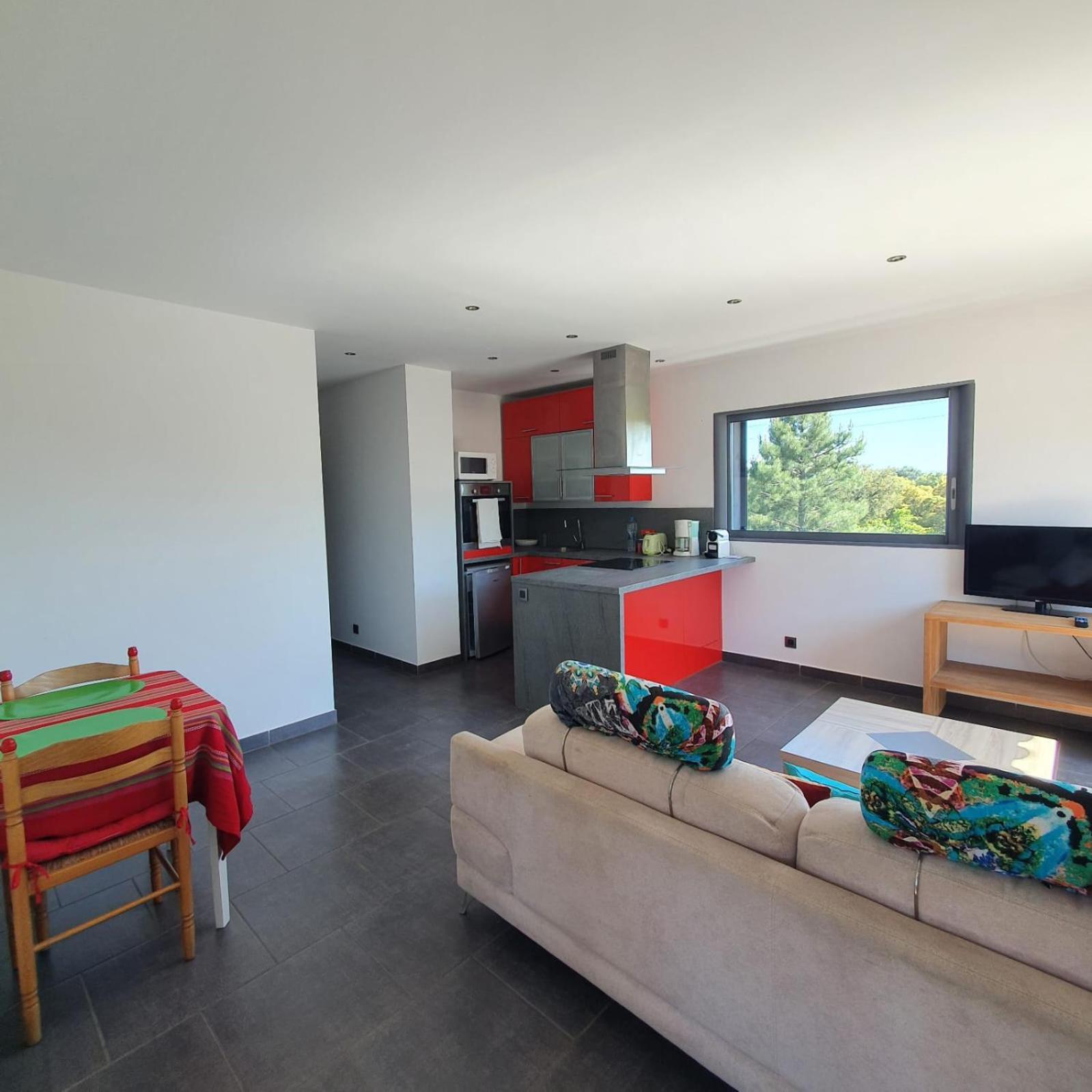 Chez J, Appartement A L'Etage, T3 Леччі Екстер'єр фото